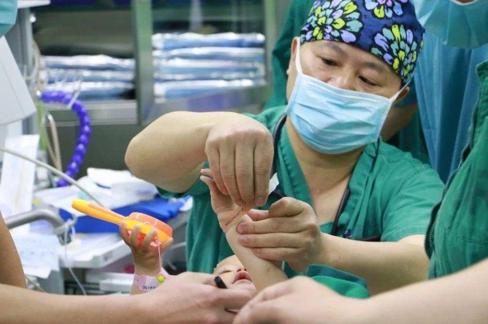 遂宁妇婴监护型护送
